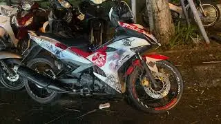 20251216 Cho Dem Night Market Da Nang Vietnam nice 150cc motor bike grafic