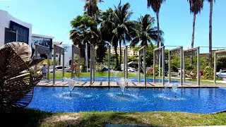 Plaza Kukulc&aacute;n Canc&uacute;n Quintana Roo LUJOSO CENTRO COMERCIAL | PLAZA en ZONA HOTELERA de Canc&uacute;n 😱🌴