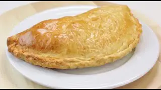 Cómo hacer calzone de queso y salchichas