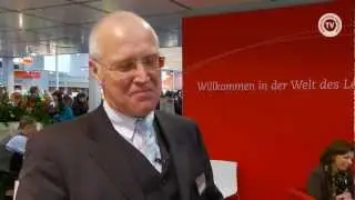 Vom Schulbuch zum &sbquo;Enhanced Textbook' - Wann werden die Schulb&uuml;cher digital?