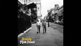Brandy Milk Punch - With an Ice