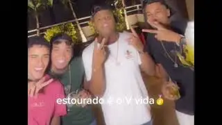 EU TROUXE FLORES 🌸 - Vini $p ; Vitinho ZR ; Vulgo Vp & Renanzin ZL ( dj noc nobeat ) 