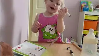 2023 03 26 Erika учит буквы