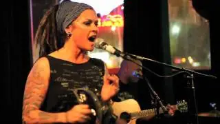 Dilana - Solid Gold at Hollow Body