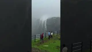 Reverse Waterfall Bhandardara ✨ #bhandardara #waterfall #hiking #travel #kalsubaitrek #nature