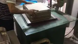 YESHINE 3. Luggage Cutting Machine in Luggage Production(Yeshine Luggage Making Machine)