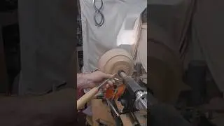 Необработанный край, завитки и много характера. #проектыпостолярномуделу #токарноедело