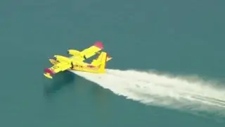 Route Fire: Super Scoopers assist in firefight against massive blaze