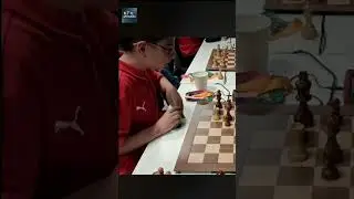 faustino oro makes illegal move under time pressure.#chess #chesslovers ♟️♟️♟️