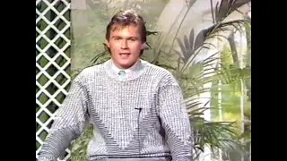 Claude pr&eacute;sente les programmes et annonce la reprise en fin d'apr&egrave;s-midi (1986)