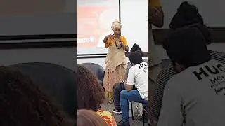 M&atilde;e Fernanda ‐ no lan&ccedil;amento da revista Comida de terreiro