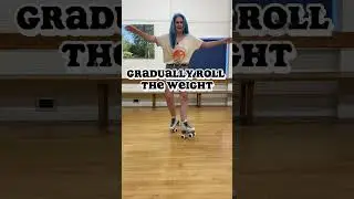 Roller skating manuals practice for spinning. #rollerskating #rollerskatetutorial