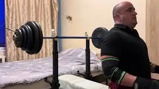 141 кг ( 3+3+3 повторений)