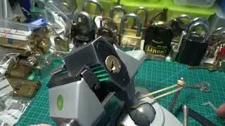 219 ASSA RUKO 2 PADLOCK OLD STYLE ASSA SPOOLS GANZUADO, SPP & GUTTED sub en