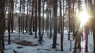 Relaxed movement of throwning knife