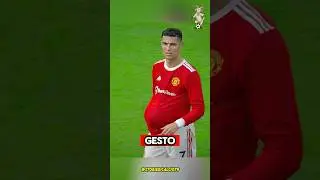 Perch&eacute; i CALCIATORI si mettono la PALLA sotto la maglia?#ronaldo
