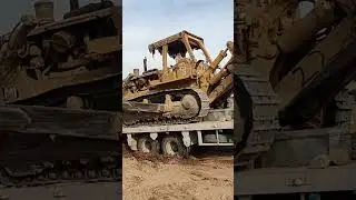 dozer,unloading,dangerousdozerloading,loading & unloading,chain loader,chain loader machine,catdozer