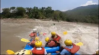 RAFTING Danger zone⚠️!!Dunga gayeb guys trisuli riverma!!😰😰