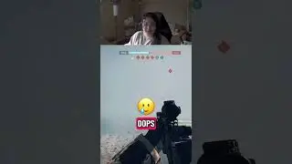 Wrong button #cute #couple #funny #ytshorts #battlefield #streamer #gaming