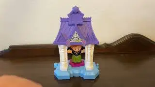 Little people Anna in Arendelle, Frozen Play Set #fisherpricelittlepeople #frozen #frozentoys