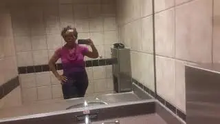 KimMe In The Restroom (Nov 27, 2020)