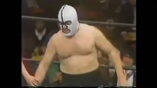 4.21.1978 - The Destroyer vs  Gino Hernandez [Finish]