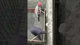 Footing का steel और shuttering चेक करते हुए।