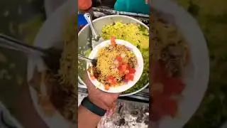 jaipur ke special tari wale poha || poha in jaipur #streetfood #poha #taripoha #tariwalepoha