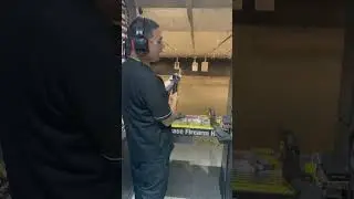 Стрельба из AR-15 на стрельбище 🔥💥. Забыл закрыть затвор 🤣