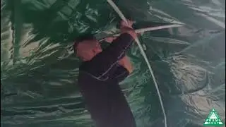 Weideunterstand mit Windschutznetz