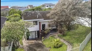 3 Bedroom House For Sale in Uvongo KZN, South Africa.