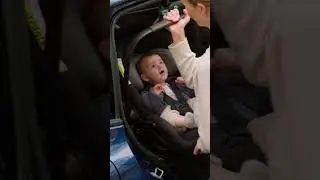 Base Curv &egrave; la nuova base ISOFIX di Nuna che oltre a ruotare scivola verso di te ✨
