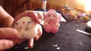 Bebota con capelina /baby doll with hat . 2/4...proyecto 85