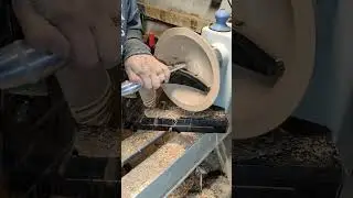 Final cuts on a small platter #woodworking #woodturning #lathe #bowl # #woodturner #food #handmade