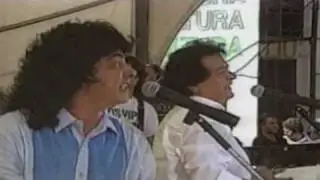 Os Vips - Longe t&atilde;o perto (ao vivo)