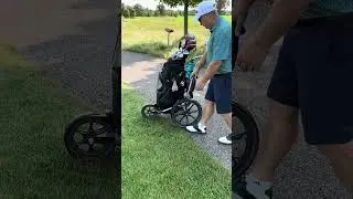 HOW'S YOUR #CADDYSACKSqueeze #golf #funny #golfball #golfswag