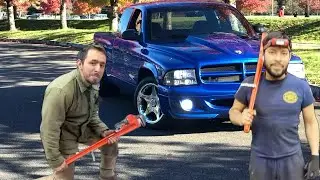 Замена водяного насоса / прокладок клапанной крышки / масла в Dodge Dakota RT