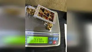 Stacks Customs: The Biggest Golden Moment Pendant Ever!