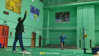 contact point of hitting shuttle from front 2 corner while keeping fast drop and returning to center