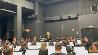 Conductor: PILAR OSADO. Stravinsky, Beethoven, Osado