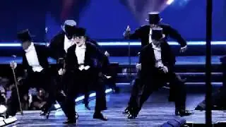 Madonna - 17. Illuminati (Rebel Heart Tour LIVE)