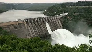 శ్రీశైలం డ్యాం గేట్లు ఎత్తివేత | Srisailam Dam Gates Open | V9 Telugu