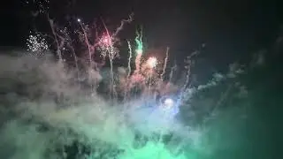 115 Shot &ldquo;Crazy Horse&rdquo; Firework - Sky King Fireworks