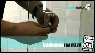 Badkamermarkt Driessen Douchedeur in Nis Montage 