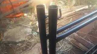 Andaimes de 1x1, na chapa 18. Preço de R$ 120,00 a peça pintada.