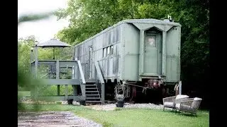 Tour Knoxville's WWII train car Airbnb