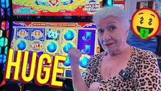 Мама VegasLowRoller ВЫИГРЫВАЕТ в слотах Fortune Frame!!!!