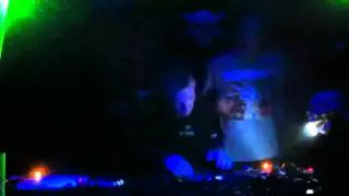Dj Psychik Play Killer's Dancefloor Radioactif Industry Psychik rmx @ 1 Year Of DarkLand