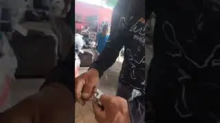 Ang Bilis Gumawa Ng Duplicate na Susi Ng Sasakyan ..