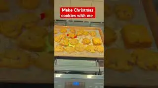 Make Christmas cookies with me